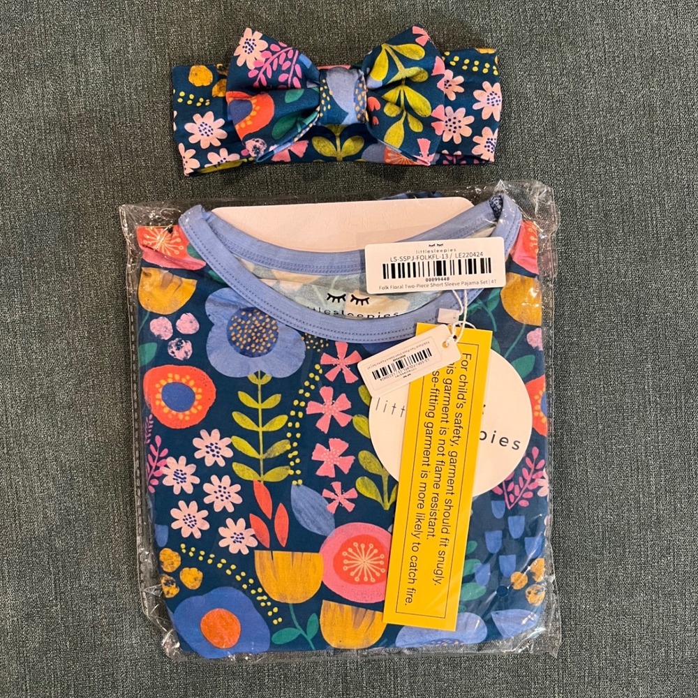 Little Sleepies 4T folk floral‎ 2pc and Bow Budle